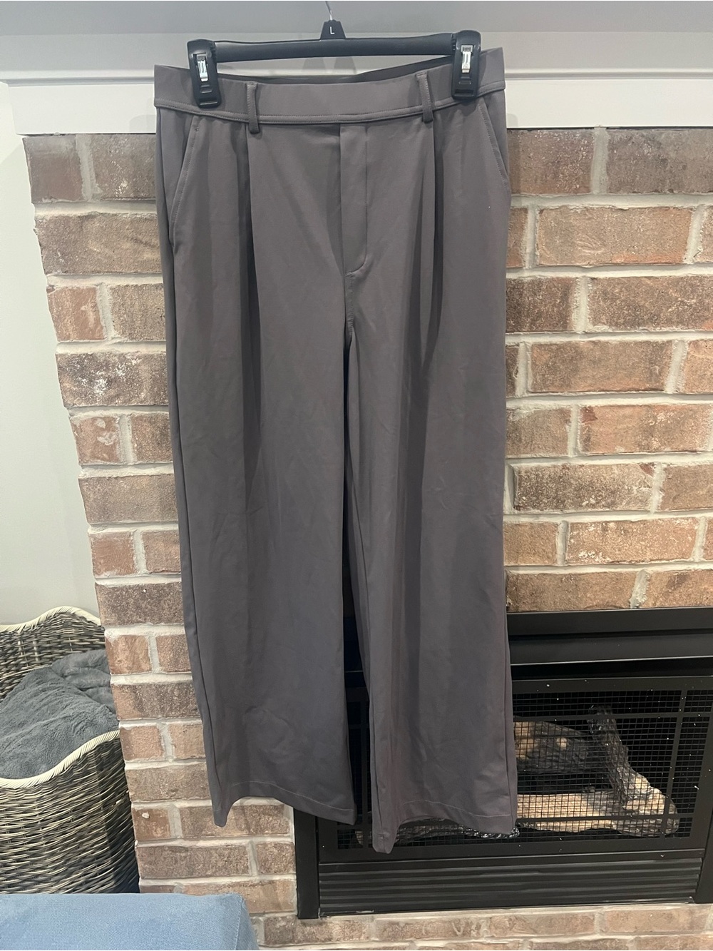 HALARA Women's Gray Wide-Leg Pleated Trousers